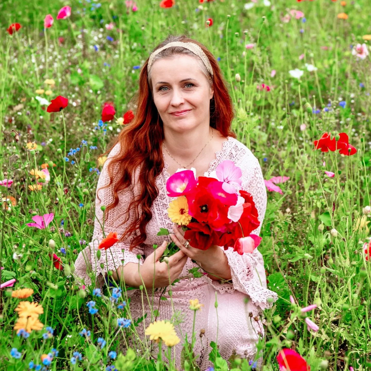 Kauneushuone Ametistin ja Ametistin Kauneuskaupan yrittäjä ja kosmetologi