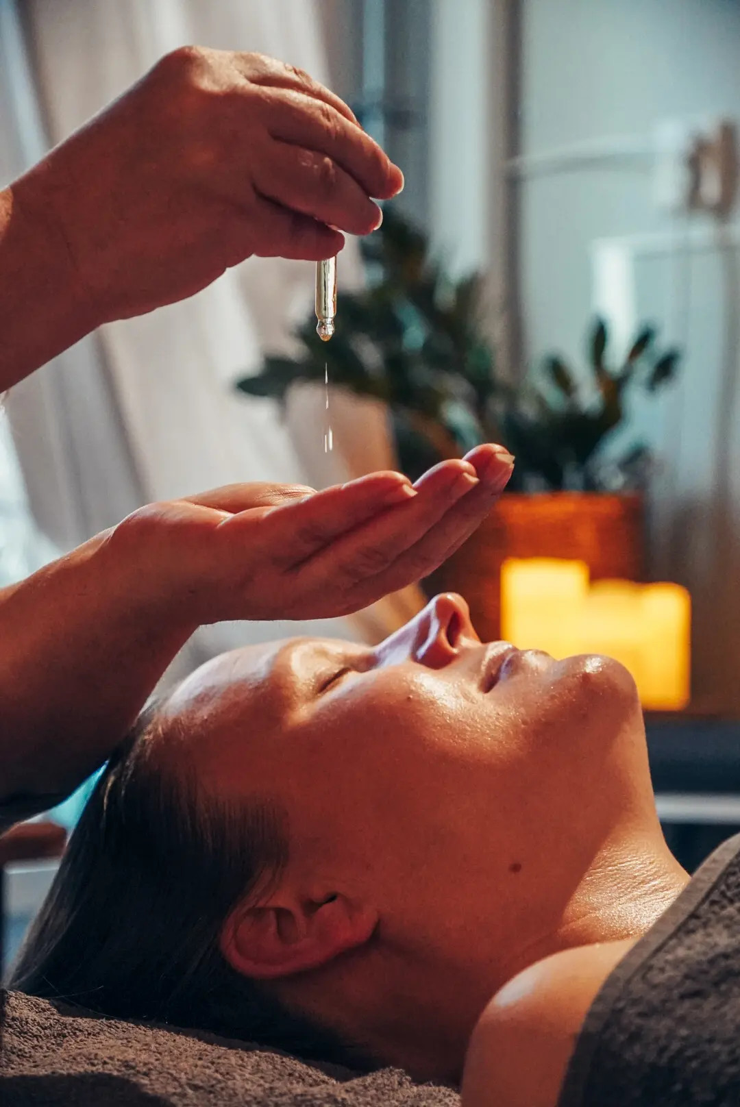 Ihastu ihaniin Esse hoitoihin ja tuotteisiin. Saat ihollesi kaunista hehkua ja elinvoimaa